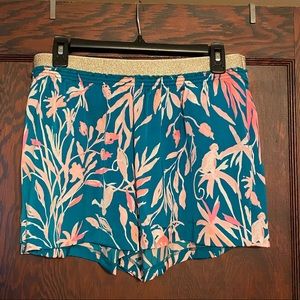 Lilly Pulitzer Printed satin shorts size L